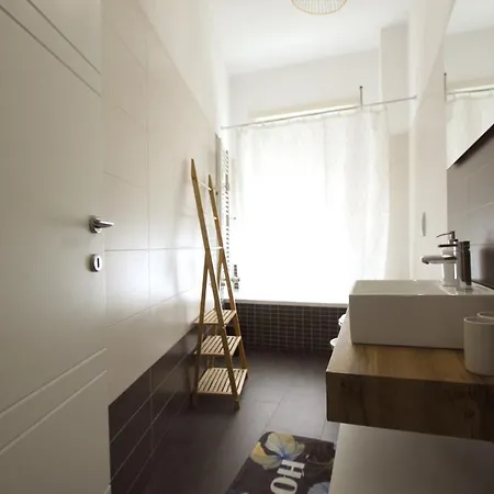 Апартаменты Piramide House *